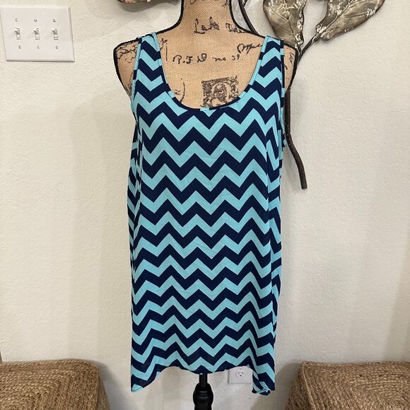 PNK Republic Chevron Sleeveless Top XXL Blue Aqua - Picture 2 of 4